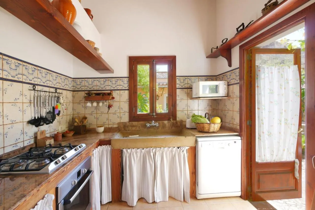 Holiday home Colomer Petra